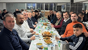 Score Michail firması Mecitoğlu Kardeşler İftar Bereket Sofrasında Dostlarını Ağırladı